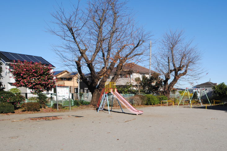 西原児童公園（徒歩約5分）